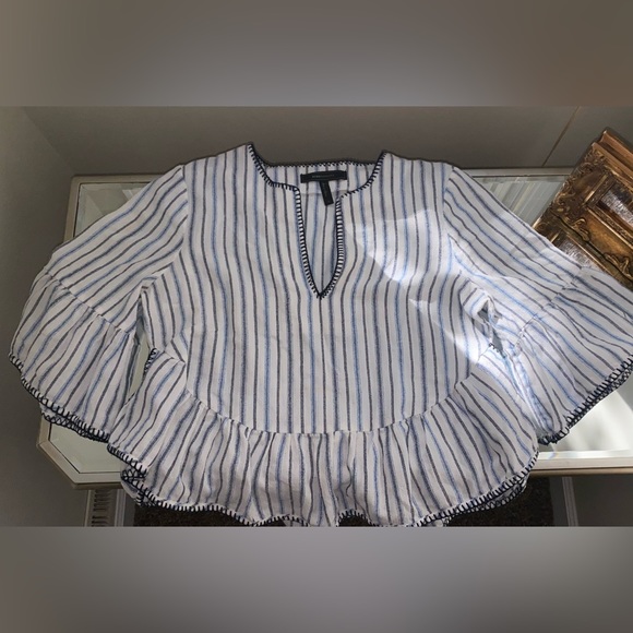 BCBG Stripped Embroidered Cropped Top Size small - Picture 9 of 9